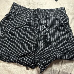Forever 21 Black and White Striped Women's Cargo Shorts